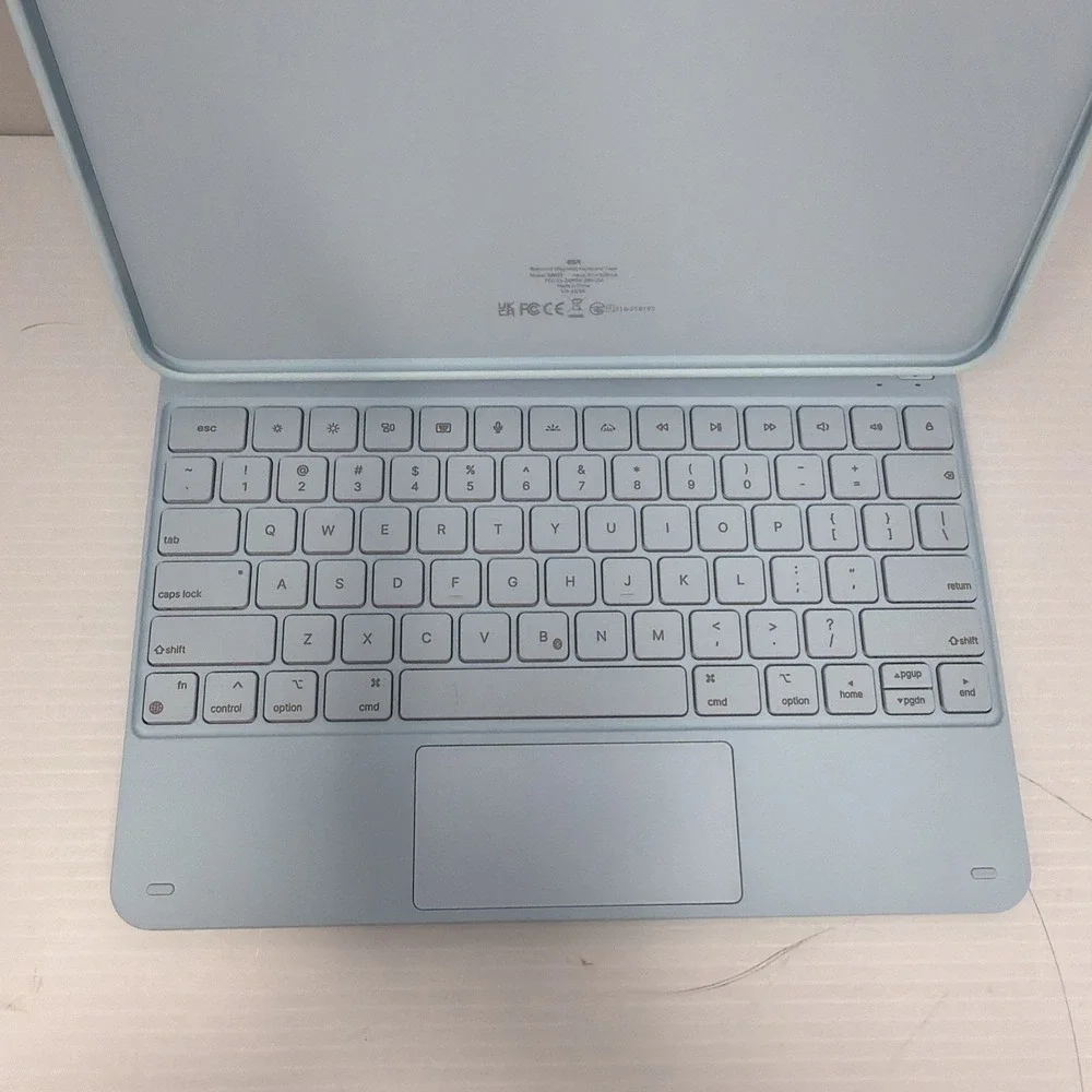 ESR Rebound Series 6B023 Blue Magnetic Keyboard Case For iPad Pro 13 (2024)
